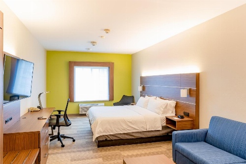 Holiday Inn Express Hereford image 2